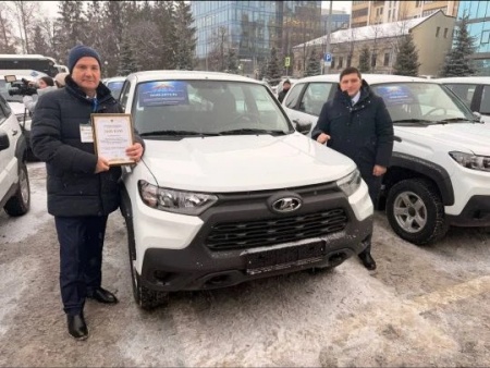 Камские Поляны награждены новым автомобилем за победу в республиканском конкурсе