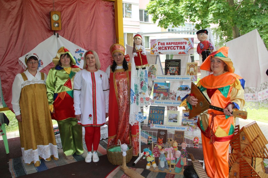 В Камских Полянах впервые прошел книжный фестиваль "Библиотека без границ"
