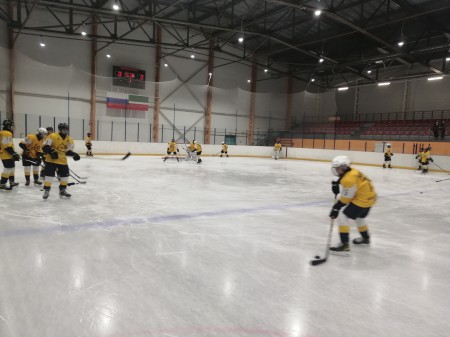 В ледовом дворце «Олимпия» прошло Первенство РТ по хоккею среди команд юношей 2008 г.р.
