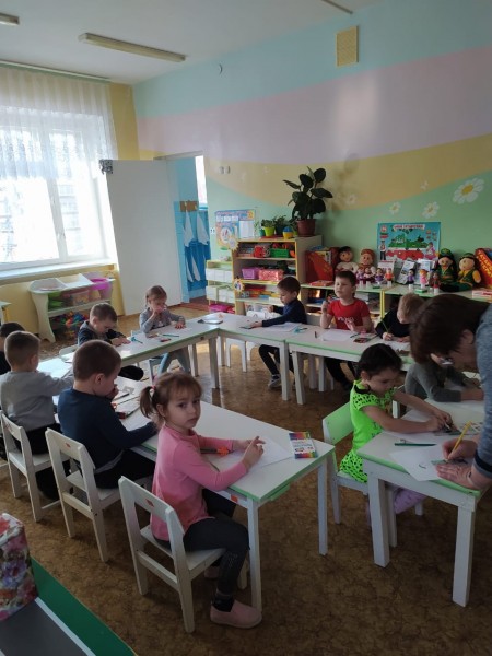 Глава Камских Полян посетил детский сад "Солнышко"