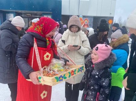 В Камских Полянах прошли масленичные гуляния