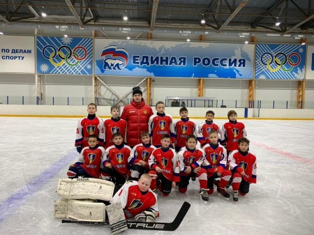 Хоккейная команда "Олимпия" заняла второе место в соревнованиях «Золотая шайба» им. А.В. Тарасова копия