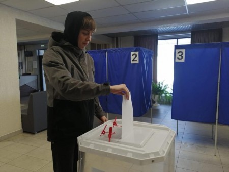 В Камских Полянах проходит первый день голосования копия