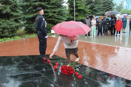 Камполянцы возложили цветы в День памяти и скорби