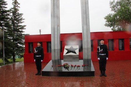 Камполянцы возложили цветы в День памяти и скорби