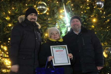 В экопарке открылся елочный городок