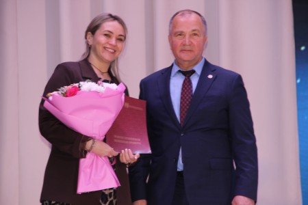 В культурном центре "Чулман-Су" прошел новогодний концерт