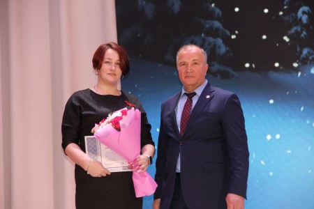 В культурном центре "Чулман-Су" прошел новогодний концерт