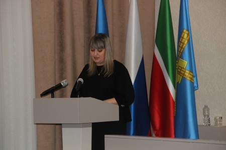 В администрации прошла заключительная сессия депутатов Камских Полян 2025 года