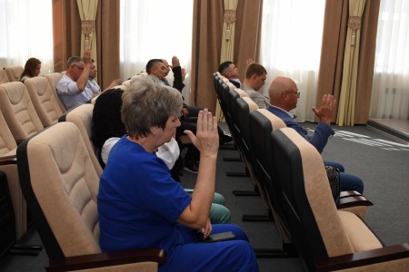 В администрации Камских Полян состоялась очередная сессия Совета депутатов