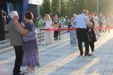 "Вместе мы - семья!": камполянцы отметили День семьи, любви и верности
