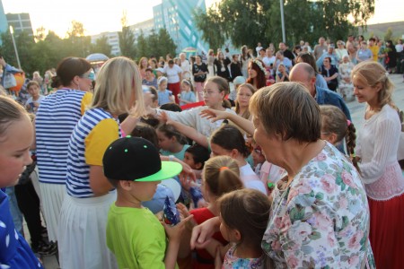 "Вместе мы - семья!": камполянцы отметили День семьи, любви и верности