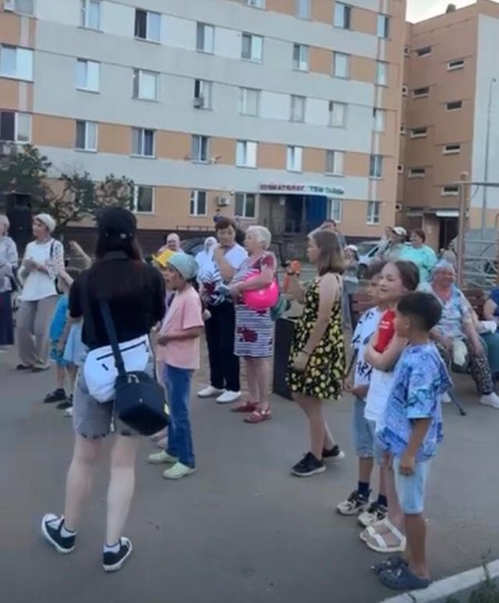 Праздник двора: радость и улыбки!