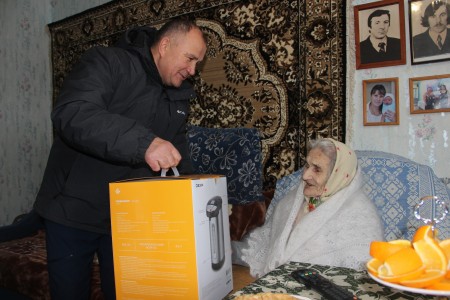 Долгожительница Камских Полян Анна Павловна Жеребцова отмечает 100-летие